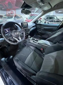 نیسان سێنترا